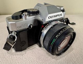 Olympus OM20 + Objetivo Zuiko 135mm