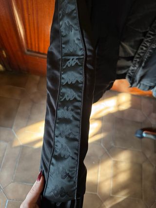 Chaqueta Kappa Negra