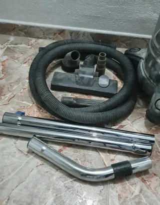 Aspirador Líquidos Vacmaster 1500W