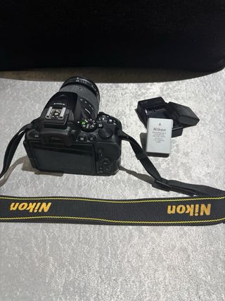 Nikon D5600 + Sigma 18-200mm