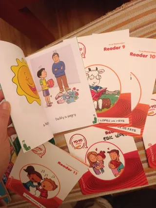 Libros colegio leer en un clic, yoyo phonics emat