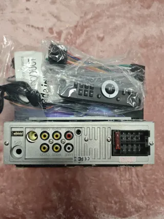 Radio Pantalla 1 DIN