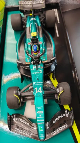 Aston Martin AMR23 Alonso Edicion Limitada 100.