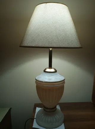 Lampada vintage anni '70 beige e oro