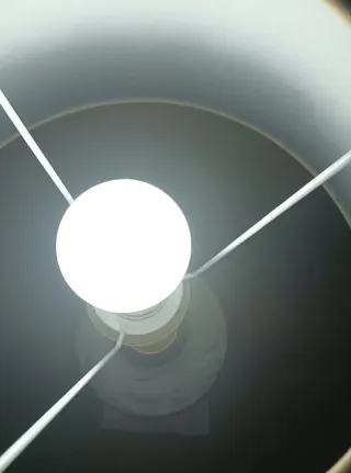 Lampada vintage anni '70 beige e oro