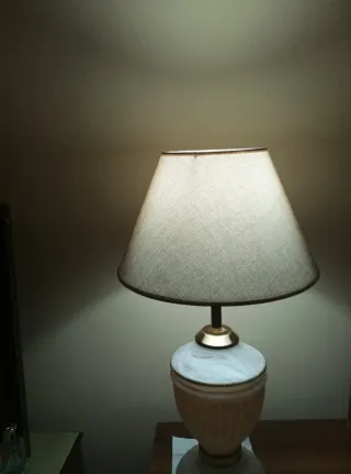 Lampada vintage anni '70 beige e oro