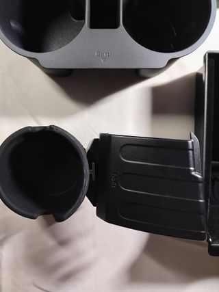 Accesorios Tesla: Organizador y Portavasos