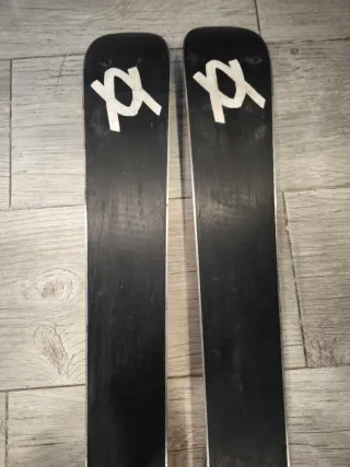 Conjunto Esquís y Botas