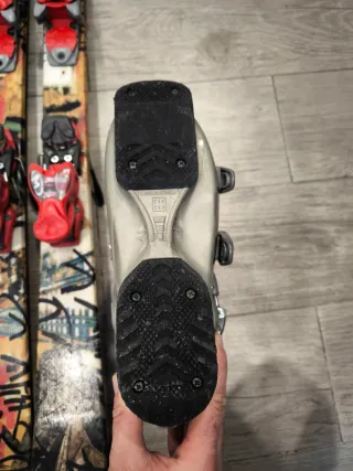 Conjunto Esquís y Botas