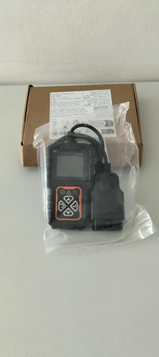 Escáner OBDII CY3001 Diagnóstico Automotriz