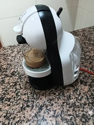 Cafetera Dolce Gusto Automática