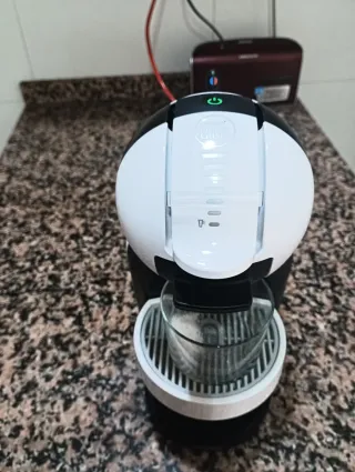 Cafetera Dolce Gusto Automática