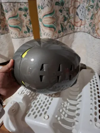 Casco Esquí Wedze Gris con Detalles Amarillos