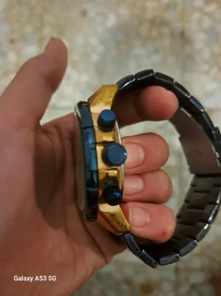 Reloj Curren 8336 Negro y Dorado