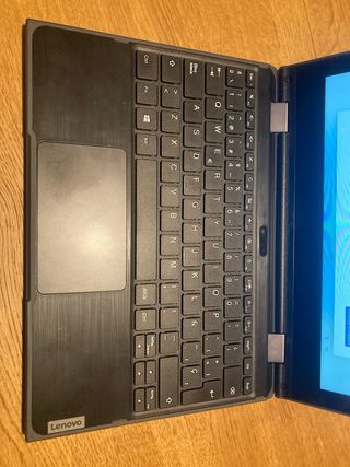 Lenovo 300e (2ª Gen) 2 en 1 Negro