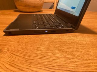 Lenovo 300e (2ª Gen) 2 en 1 Negro