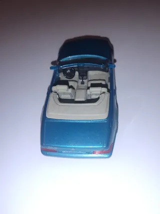 Mercedes 500 SL 1:24