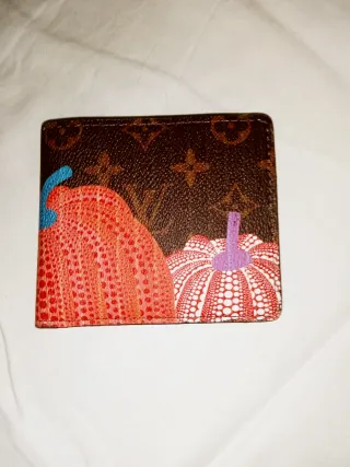 Portafoglio Louis Vuitton con design a zucca