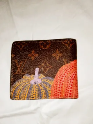 Portafoglio Louis Vuitton con design a zucca