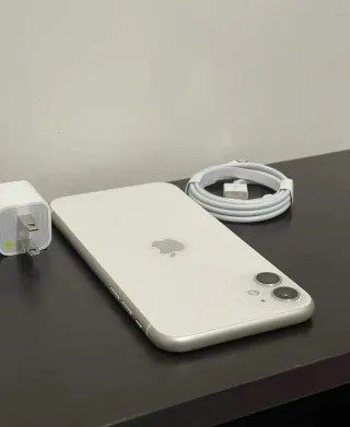 iPhone 11 nuevo bateria 100%