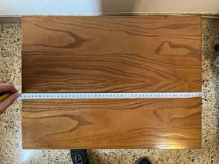 Mesita de noche de madera