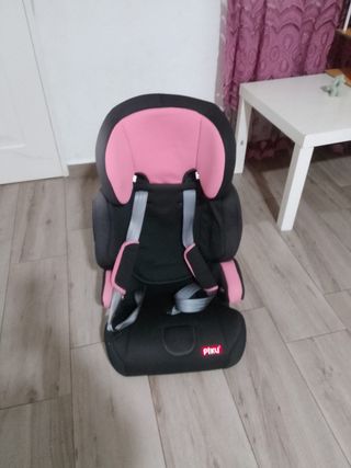 Silla de coche Piku rosa y negra