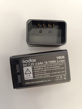 Batería y cargador Godox VB26 VC26