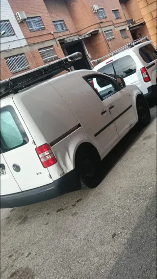 Volkswagen Caddy 2011