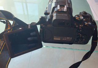 Cámara Nikon P950 Negra