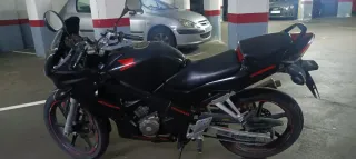 Honda CBR 125 Sportbike Manual