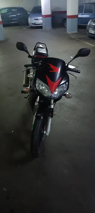 Honda CBR 125 Sportbike Manual