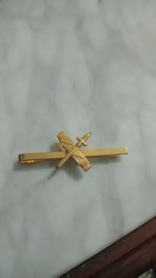 Insignias Guardia Civil doradas