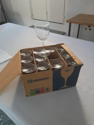 Cajas de Copas de Cristal, 20 o 25 cajas