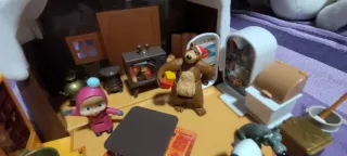 Lotto Giocattoli Case di Masha & Orso + personaggi