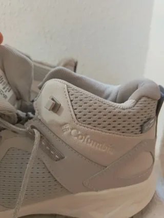 Botas Columbia Mujer Beige/Gris