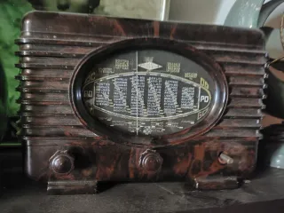 Radio antigua,vintage,Radialva Véchambre, retro,