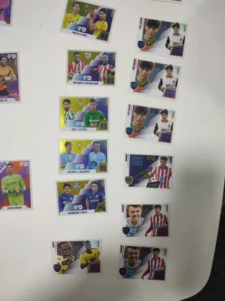 0,10€ cada uno Cromos Liga Este 25/26 Mix y SKids