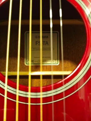 ¡Última REBAJA! Guitarra Yamaha FS-TA RR Tr