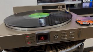 Tocadiscos Marantz TT 525 Dorado