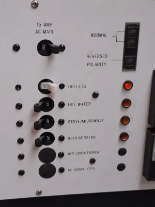 Barco Searay a motor 8,30 de eslora  3,10 de manga