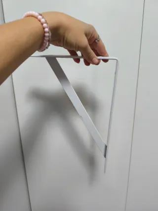 12 Escuadras metálicas