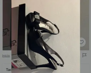 Zapatos de fiesta azul y dorado