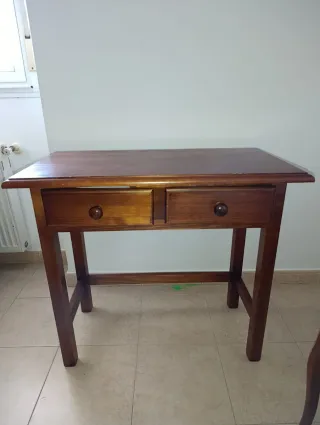 Scrivania in legno massello 80X73X44