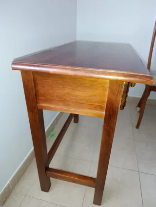 Scrivania in legno massello 80X73X44