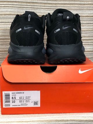 Nike Vomero 18 Talla 42