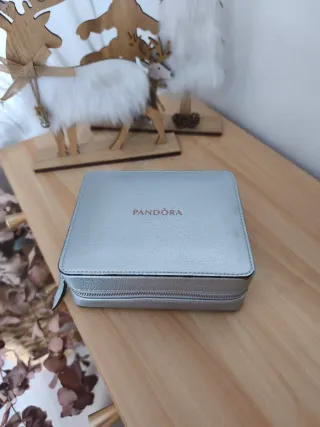 Joyero Pandora plateado