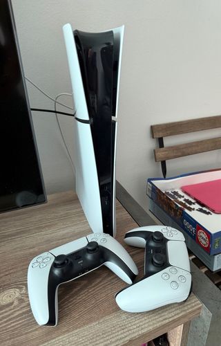 Consola PS5 con 2 mandos