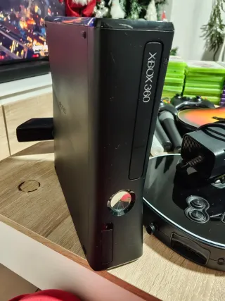 Pack Xbox 360: Guitarras, Mics y Juegos