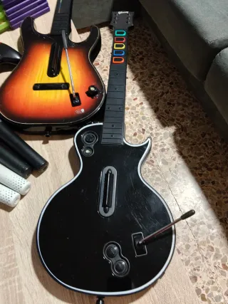 Pack Xbox 360: Guitarras, Mics y Juegos