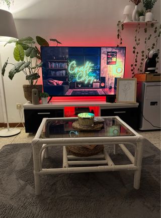 Mesa centro rústica blanca cristal y ratán